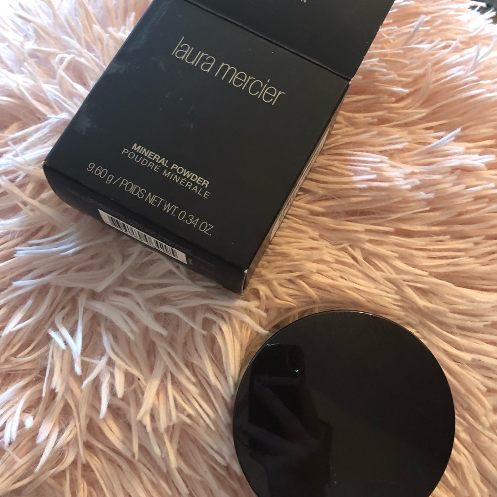 Laura Mercier Setting Powder